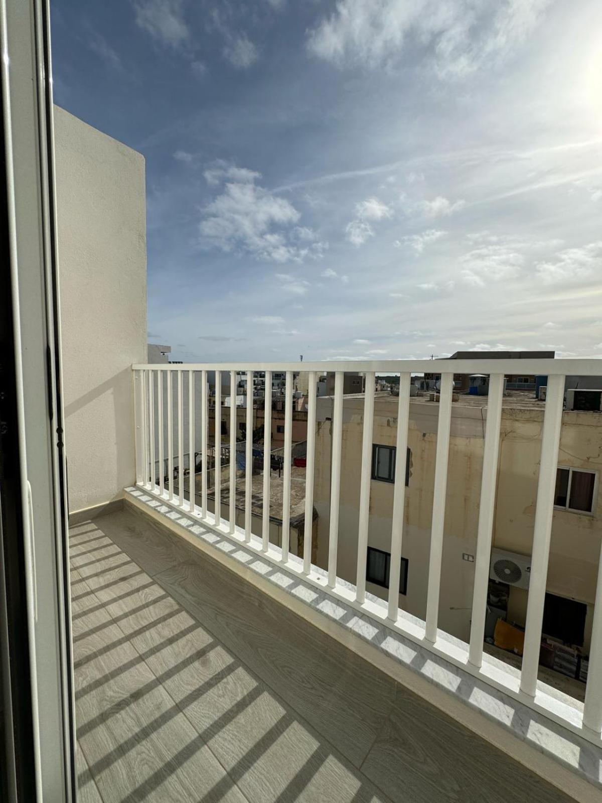 Luxury & Modern Two Bedroom Marsaskala Apartment Exterior foto